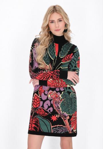 Вязаное платье