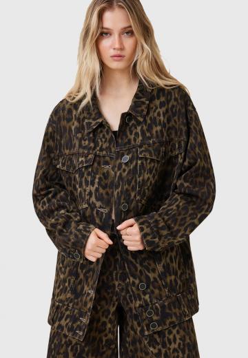 Короткое пальто