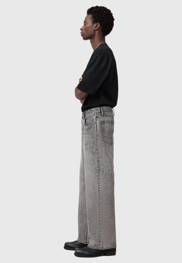 Свободные джинсы