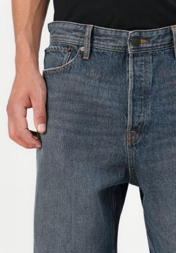 Свободные джинсы