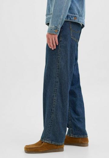 Свободные джинсы