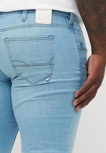 Прямые джинсы