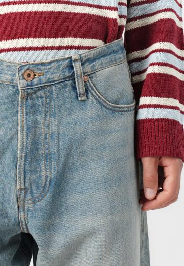 Свободные джинсы