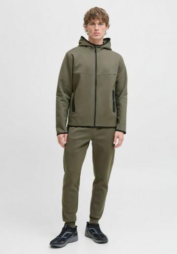 Спортивные штаны