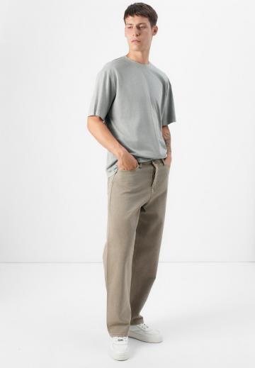 Прямые джинсы