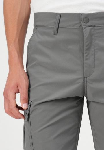 Брюки с накладными карманами