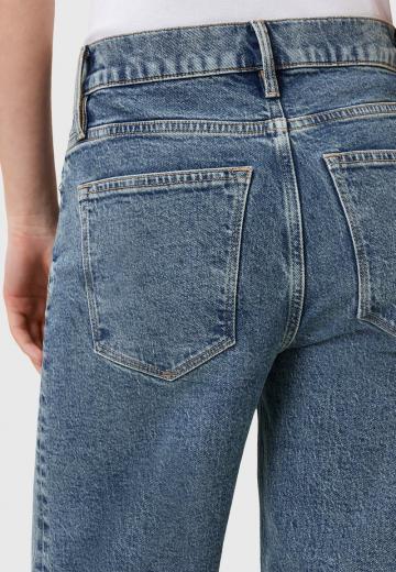 Прямые джинсы
