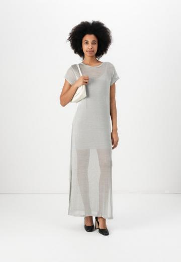 Вязаное платье