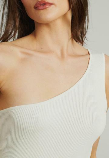 Вязаное платье