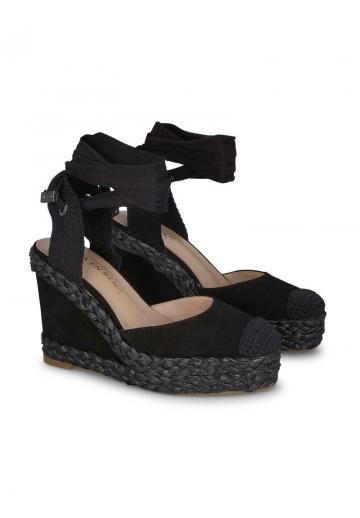 Туфли на шнуровке