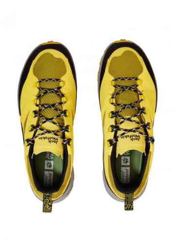 Походные кроссовки