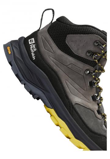 Походные ботинки