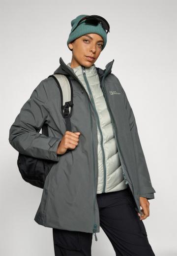 Спортивная куртка