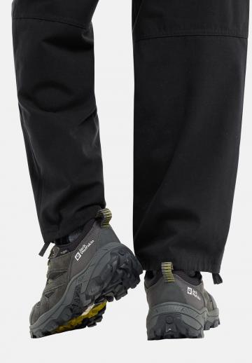 Походные кроссовки