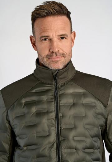 Зимняя куртка