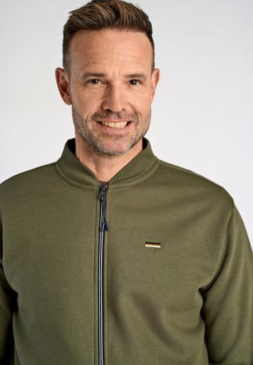 Куртка бомбер