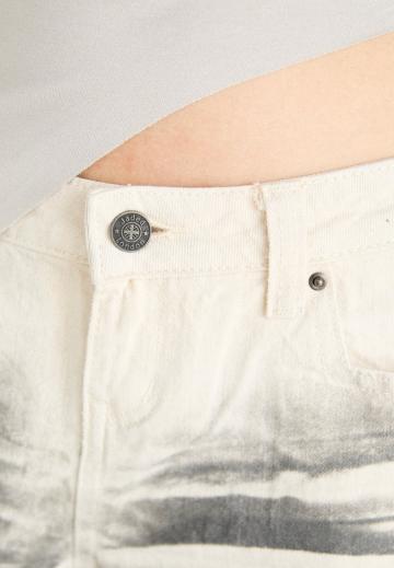 Клешеные джинсы