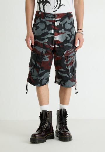 Брюки с накладными карманами