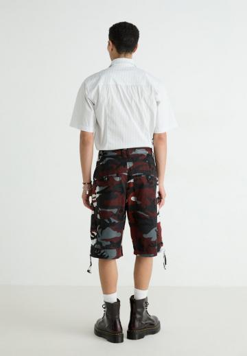 Брюки с накладными карманами