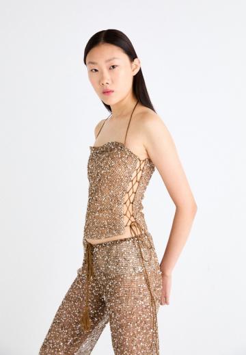 Топ на бретельках