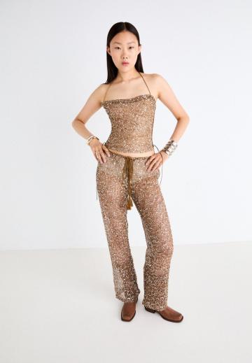 Топ на бретельках