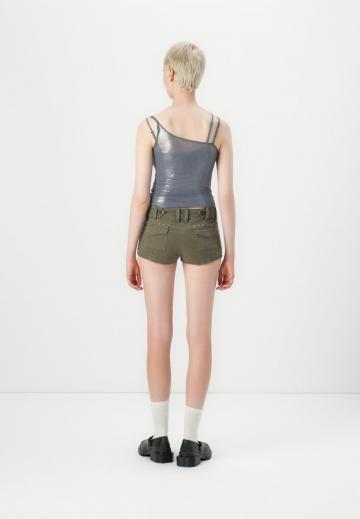 Брюки с накладными карманами