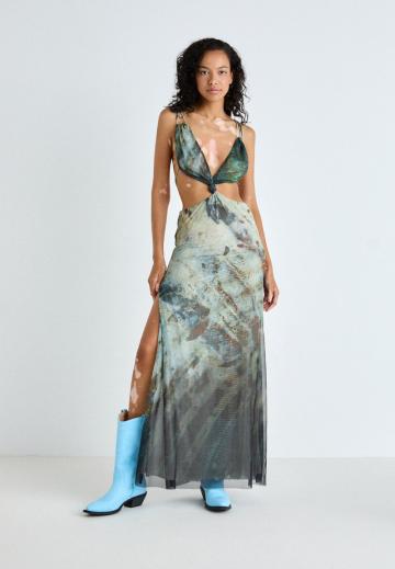 Длинное платье