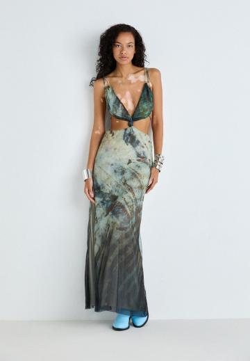 Длинное платье