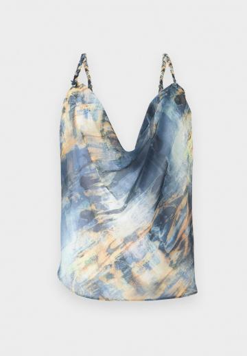 Топ на бретельках