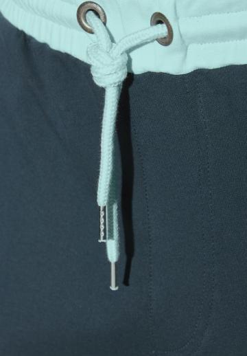 Спортивные штаны