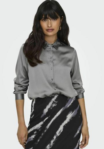 Атласная блузка