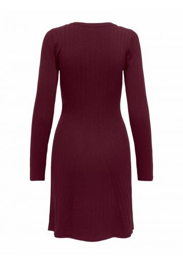 Вязаное платье