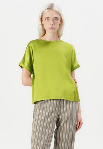 Атласная блузка