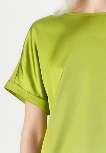 Атласная блузка