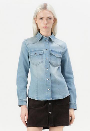 Джинсовая блузка