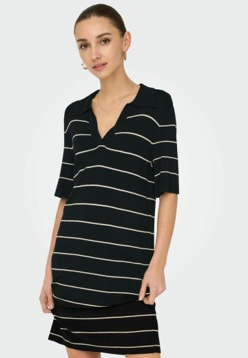 Вязаное платье