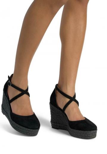 Туфли на танкетке