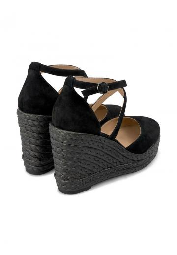 Туфли на танкетке