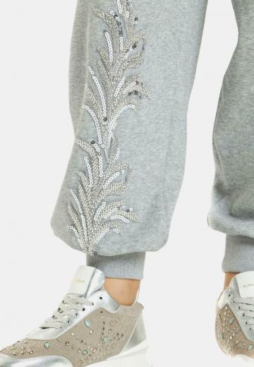 Спортивные штаны