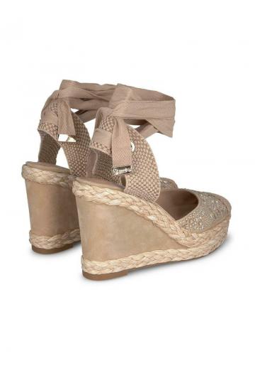 Туфли на шнуровке