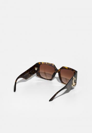 Солнечные очки