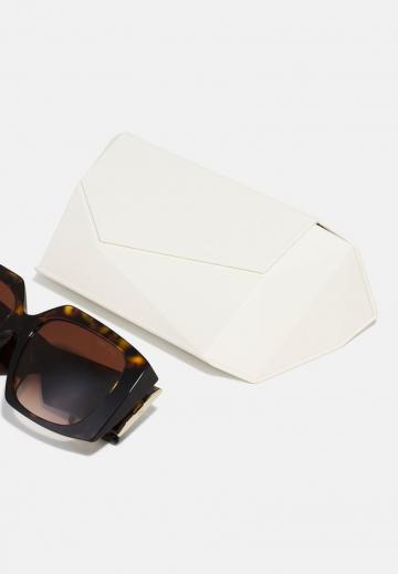 Солнечные очки