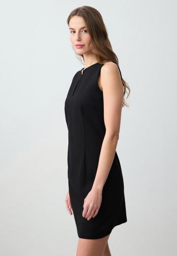 Платье футляр