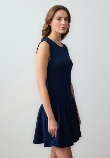 Короткое платье