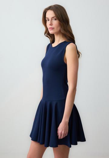 Короткое платье