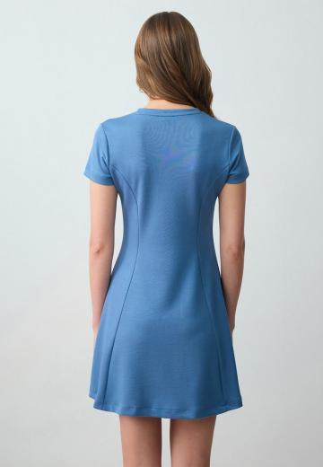 Короткое платье