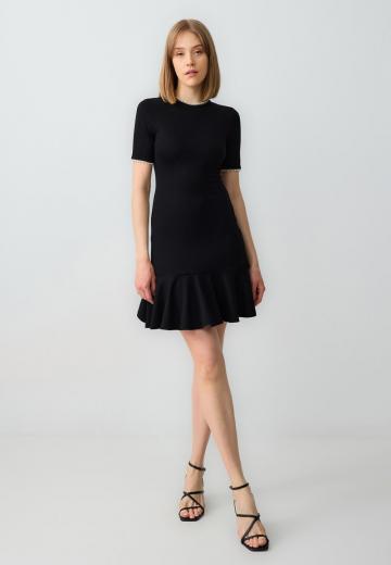 Короткое платье
