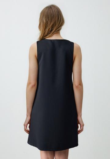 Короткое платье