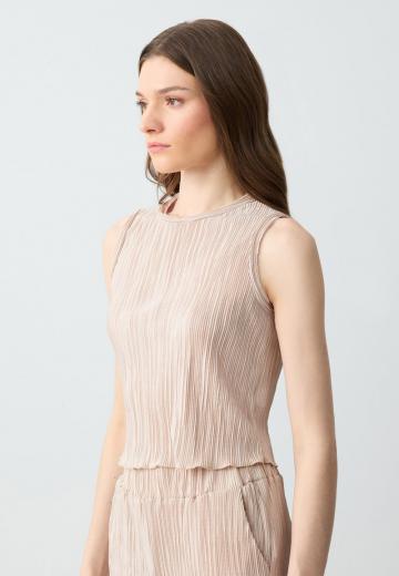 Блузка без рукавов