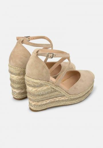 Туфли на танкетке